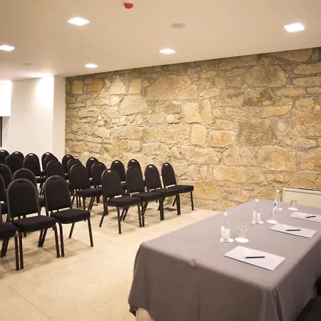Carris Ribeira Hotel Oporto
