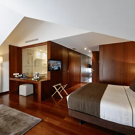 Carris Ribeira Hotel 4*