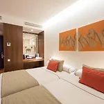 Carris Ribeira 4* بورتو