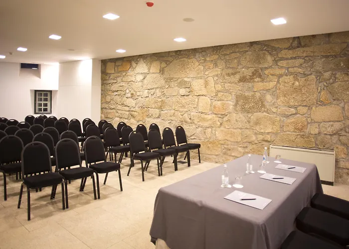 Carris Ribeira Hotel Porto