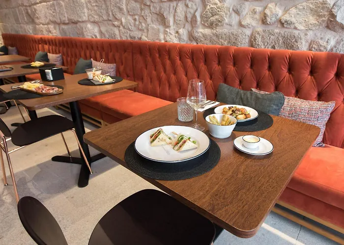 Hotel Carris Ribeira Porto