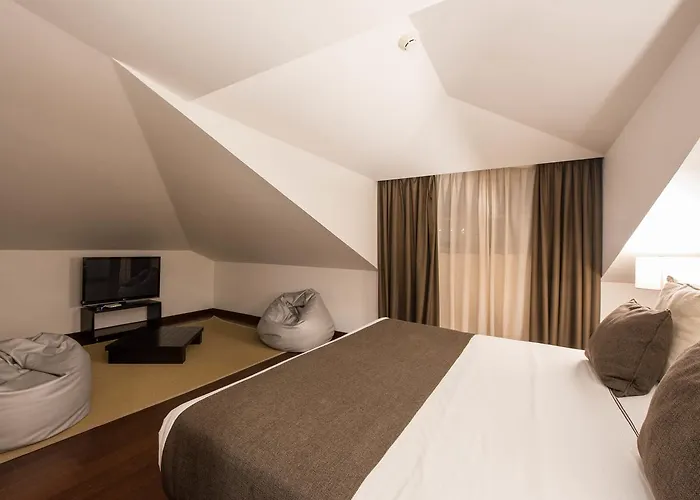 Hotel Carris Ribeira Porto