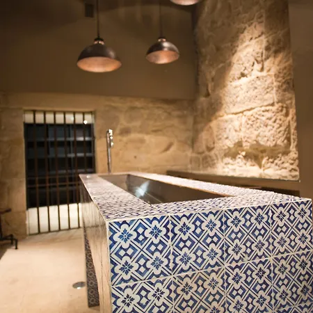 カリス リベイラ ポルト